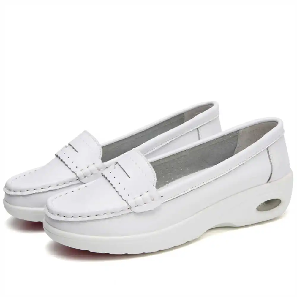 Thick Sole Slipon White Traine - Women Formal Wear Types reseña y precio