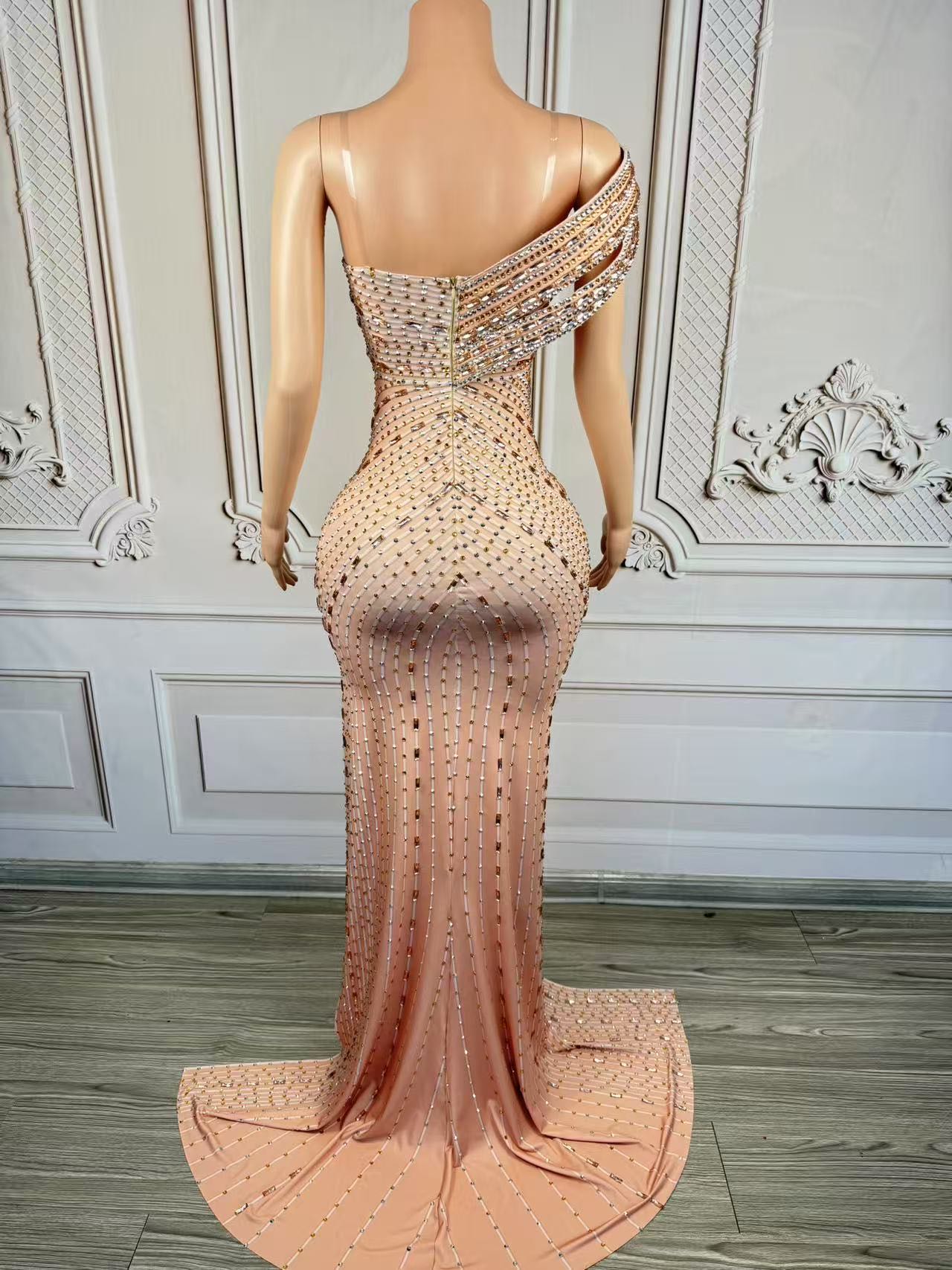 Xiangbin Sparkly Crystals Form - Women Formal Wear Photoshoot reseña y precio