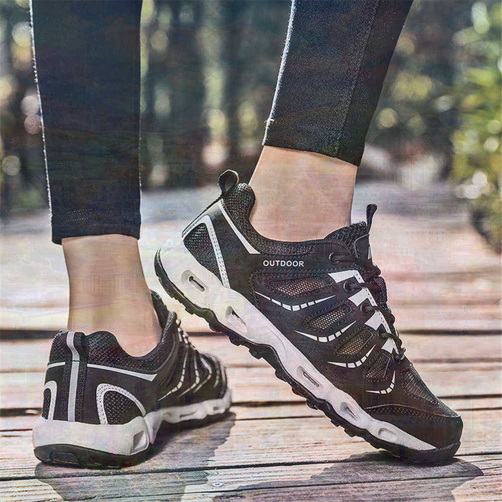 Sumer Round Tip Silver Sneaker - Women Formal Office Wear Tops reseña y precio