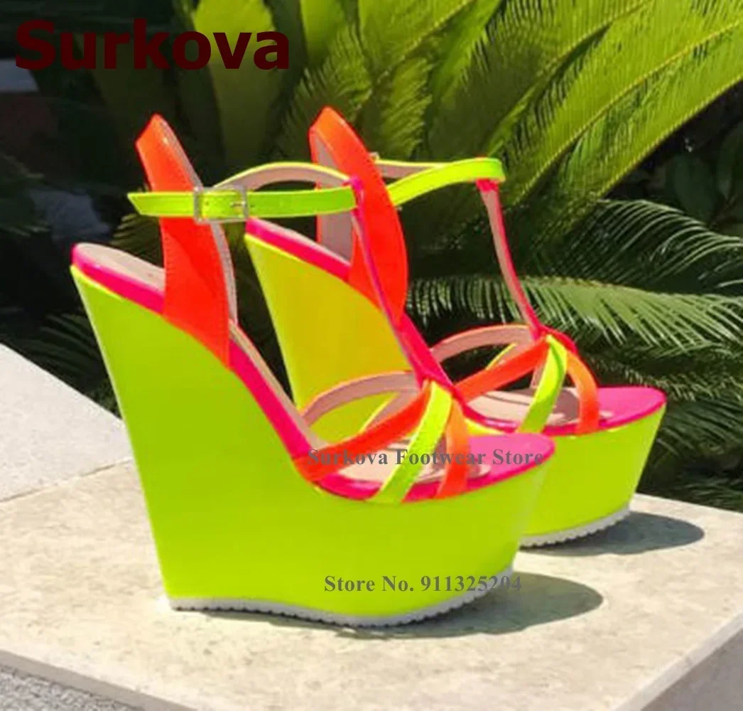 Surkova Neon Yellow Wedge Heel - Women'S Formal Wear To A Wedding reseña y precio