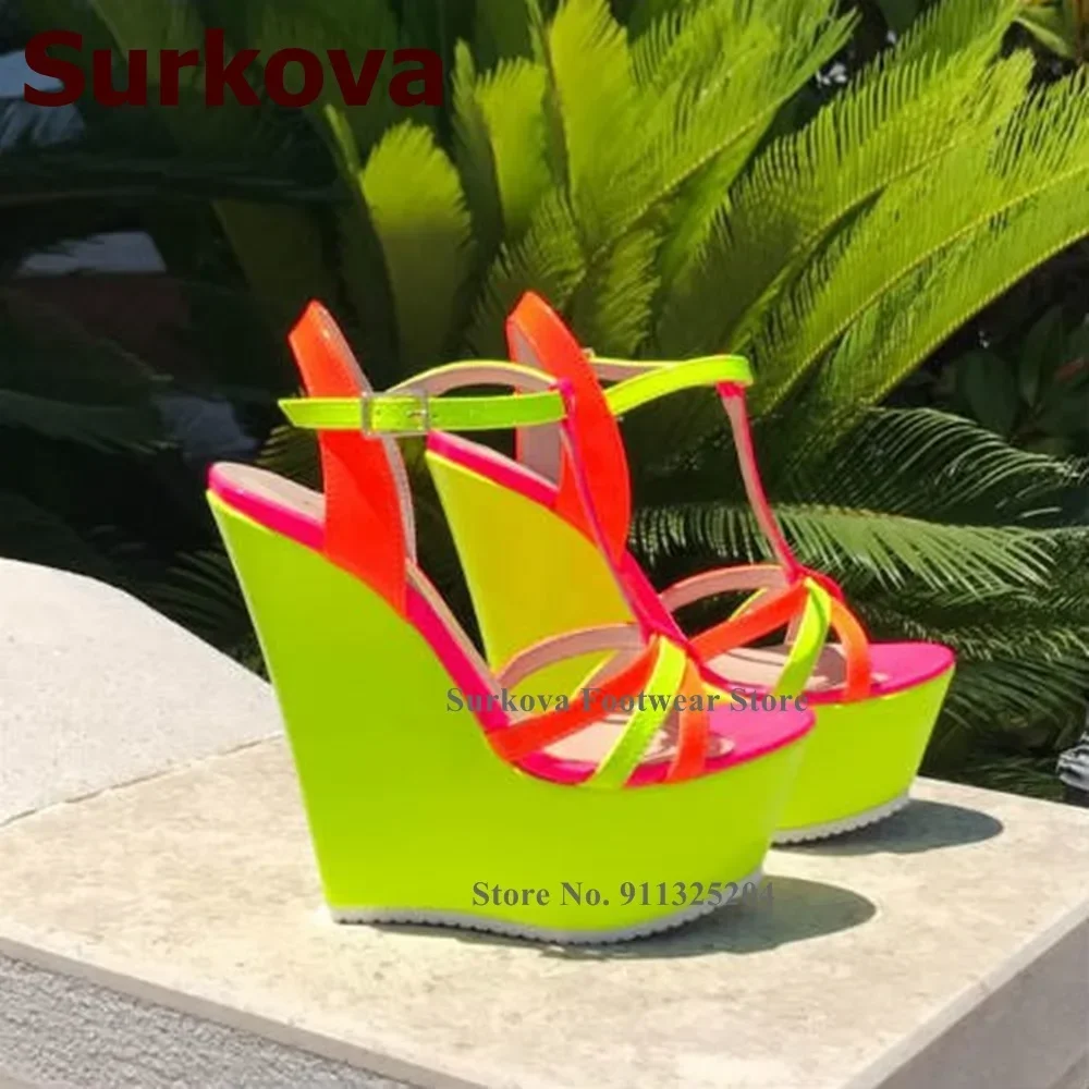 Surkova Neon Yellow Wedge Heel - Women'S Formal Wear To A Wedding reseña y precio